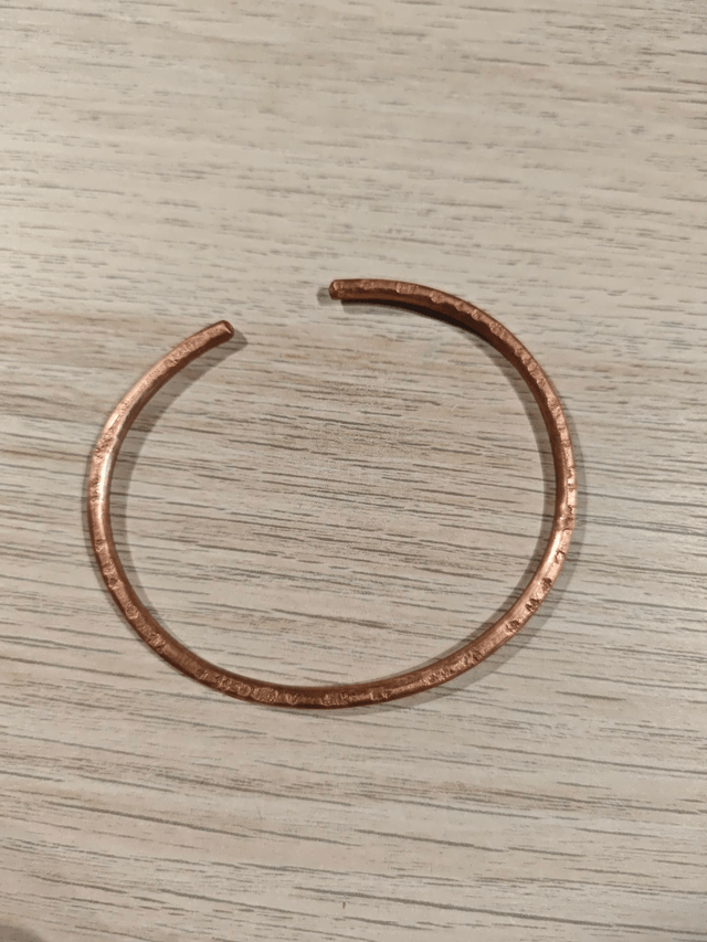 Bracelet en cuivre en jonc fin