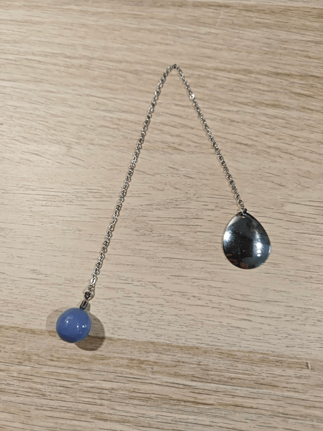 Pendule boule - mauve
