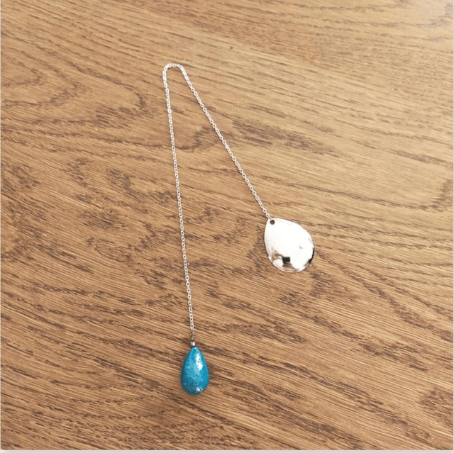 Pendule "goutte" bleu canard