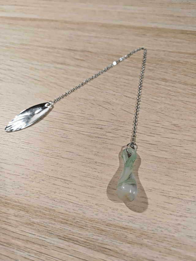 Pendule en verre - Vert pâle 