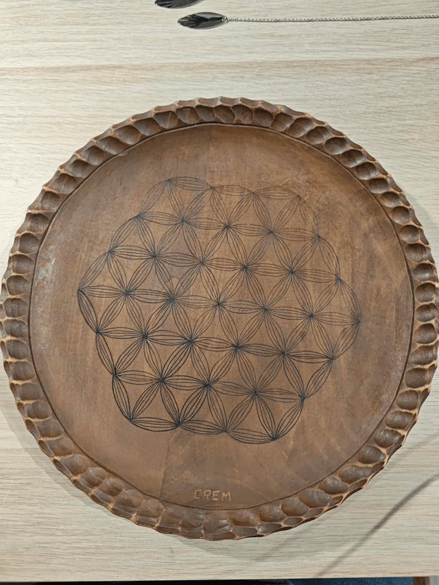 Grand plateau incurvé "fleur de vie" - 29cm