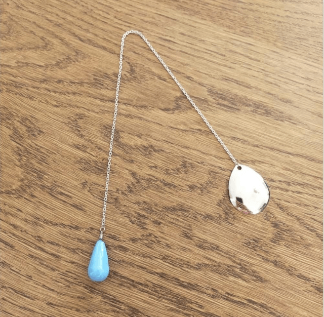 Pendule "goutte" - bleu clair