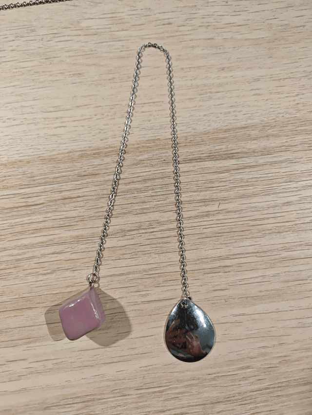 Pendule cube - mauve