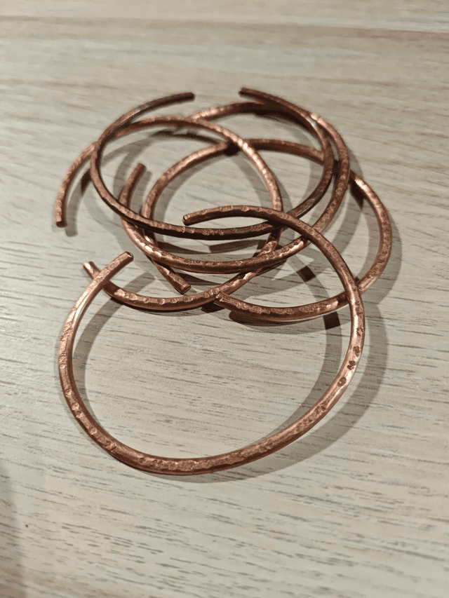 Bracelet en cuivre en jonc fin