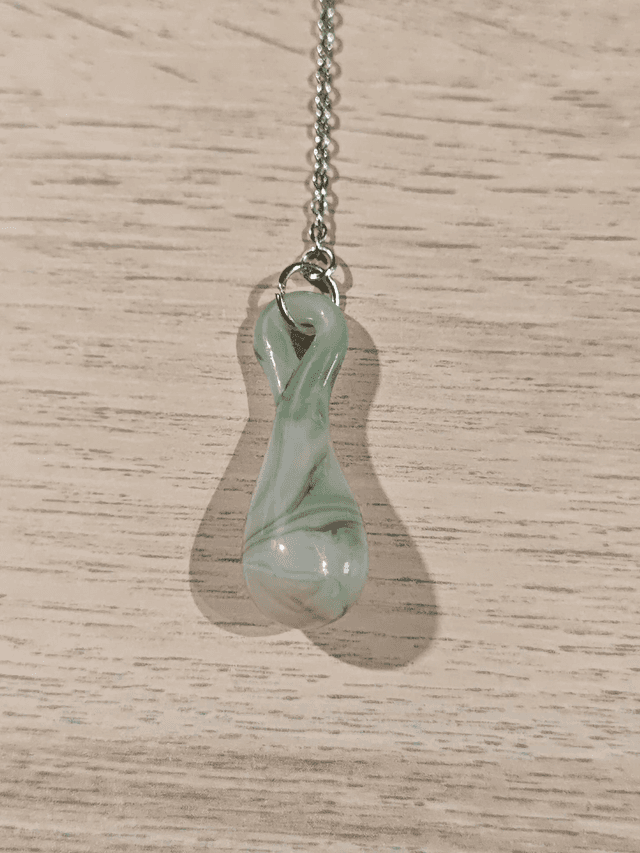 Pendule en verre - Vert pâle 