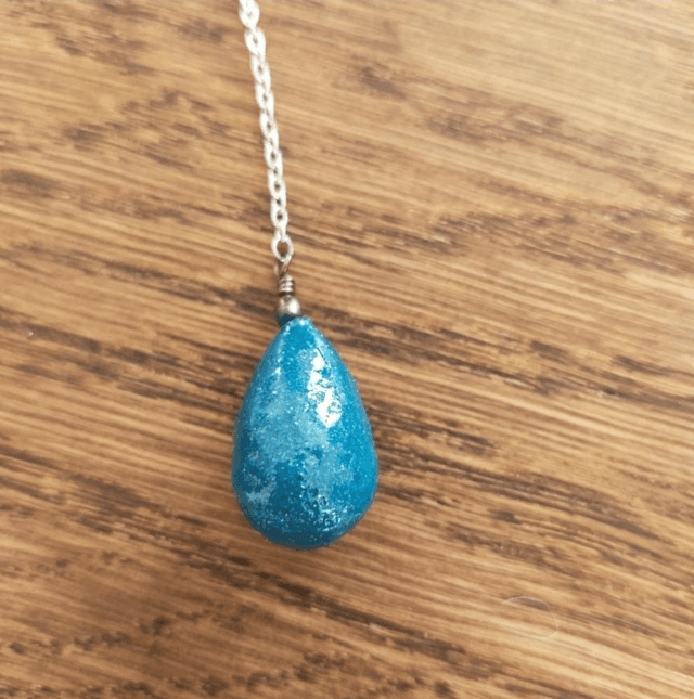 Pendule &quot;goutte&quot; bleu canard